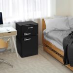 West Bend - Mini refrigerador con congelador para dormitorio, oficina, bar o dormitorio, refrigerador compacto retro con