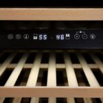 DUURA Elite Wine Cooler Designer Series Refrigerador de bebidas de doble zona, capacidad de 46 botellas con 6 estantes e
