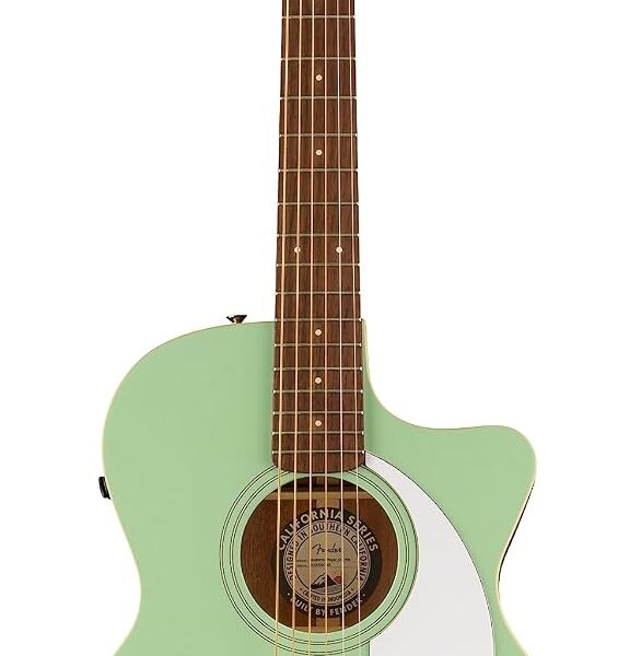 Newporter Player, diapasón de nogal, golpeador blanco, verde surf