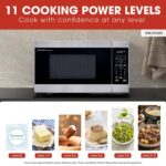 Horno microondas de sobremesa SHARP con bandeja giratoria de carrusel extraíble de 10.6", 900 vatios, 0.9 pies cúbicos,