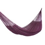 Hamaca Triple NOVICA de Algodón de Morera Hecha a Mano Modelo 399349 Color Vino 83 Pulgadas de Largo