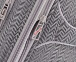 Maleta London Fog Kensington 28 Pulgadas Spinner Expandible Espiga Lavanda Negro