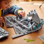 LEGO Star Wars Imperial Star Destroyer Set de Construcción 6474670 1555 Piezas 7 Minifiguras