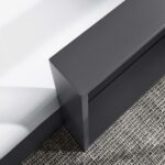 Tumbona Modway Tahoe de aluminio con recubrimiento en polvo gris y blanco orientada a la derecha EEI-6633-GRY-WHI