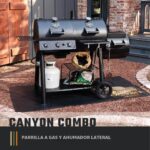 Combo de Ahumador y Parrilla Oklahoma Joe's Canyon Carbón y Gas 24203004 Negro