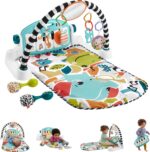Set de Regalo para Bebé Fisher-Price Piano Gym Glow and Grow Kick and Play con Silla de Piso Sit Me Up y Maracas Rattle
