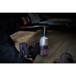Llave de Impacto Inalámbrica Ingersoll Rand W8191-K2 1 Pulgada 20V 2000 ft-lb Kit con 2 Baterías