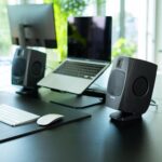 ADAM Audio D3V Sistema de Monitoreo de Escritorio Activo con Conexión USB-C (Par, Negro)