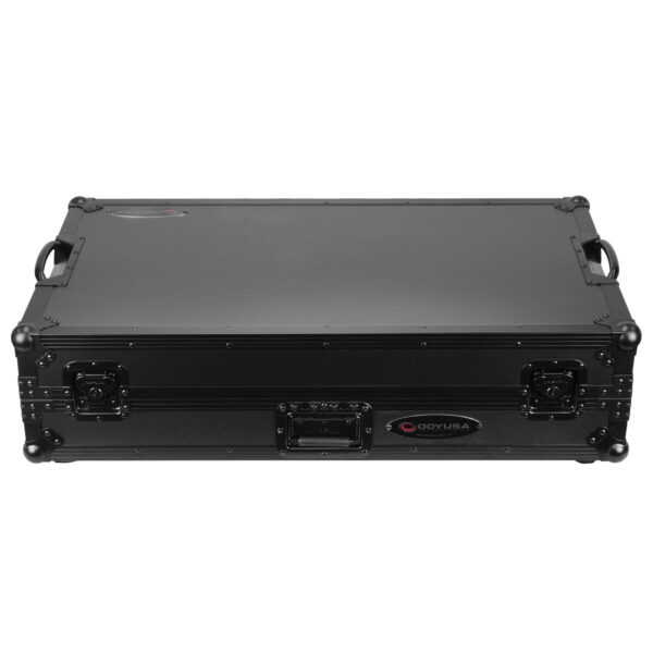Flight Case Odyssey FZGSPERFORMERW1BL RANE PERFORMER Black Label 1U con Plataforma para Laptop Estilo Glide y Ruedas