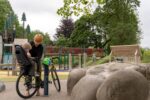 Asiento de bicicleta infantil Burley Dash RM montaje en bastidor con estante trasero color gris