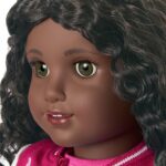 Muñeca American Girl Truly Me JFH14 18 pulgadas ojos color avellana cabello rizado castaño oscuro piel muy profunda