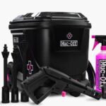 Lavadora a Presión Portátil Muc-Off 21116 20 Litros 3000 PSI Batería 40V Negro