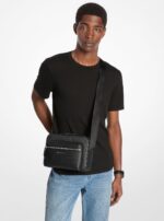 Bolsa para Cámara Michael Kors Hudson Cierre Frontal Estampado con Logotipo Negro Signature