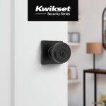 Kwikset - Paquete de 10 manijas de puerta de entrada Maven con cerradura y llave, manija exterior con llave y seguridad,