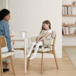 Silla Alta Convertible Delta Children babyGap Otto 23057-2428 3 en 1 Madera Color Avena Hasta 50 Libras