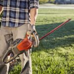 Cortasetos Husqvarna 115iHD55 de Batería Naranja Ancho de Corte 55 Centímetros con Batería B140 y Cargador QC80