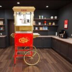 Trygoal Máquina comercial de palomitas de maíz de 16 onzas con carrito, carrito de palomitas de maíz estilo teatro vinta