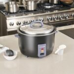 Restaurantware Arrocera comercial 60 tazas de acero resistente calentador de arroz industrial con interior antiadherente