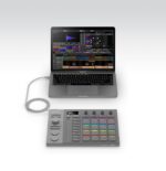AlphaTheta SLAB MIDI Controller — Desbloquea Serato Studio (versión completa), dial multifunción y control de enfoque, 1
