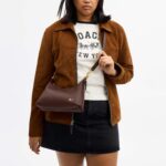 Bolso de Hombro Coach Juliet 25 CDZ64 Cuero Glovetanned Color Latón Arce