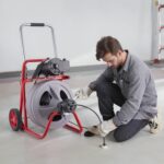 VEVOR Máquina limpiadora de drenaje de 100 pies x 1/2 pulgada, barrena de drenaje de serpiente de alimentación automátic