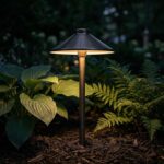 Lámpara KSANA Low Voltage Landscape Lighting Exterior Latón Antiguo 12V IP65 6 Pulgadas D x 20 Pulgadas H
