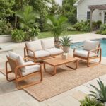 Juego de Muebles de Patio Christopher Knight Home Coddy 380268 4 Piezas Madera de Acacia con Mesa Auxiliar y Cojines Bei