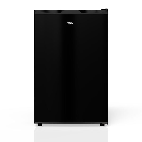 TCL Refrigerador compacto de una sola puerta de 4.5 pies cúbicos en negro, mini refrigerador pequeño sin congelador para