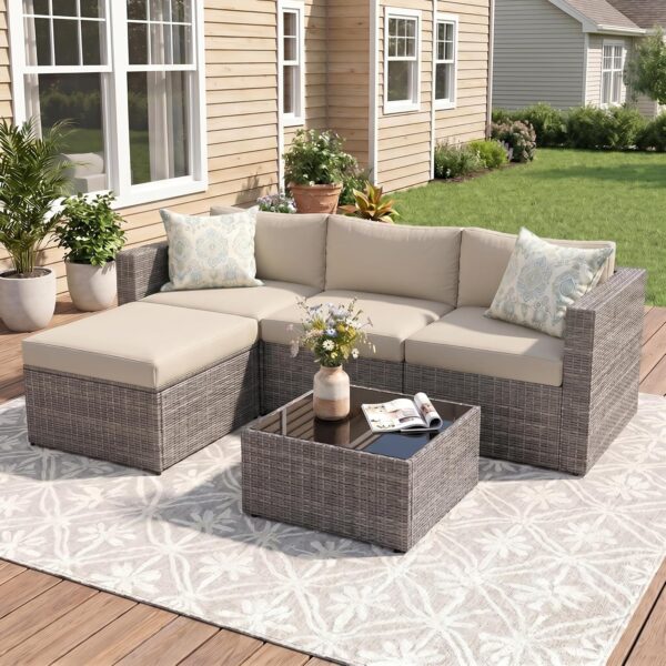 Juego de Muebles de Patio Wisteria Lane ZVN011BR-WW-N2 5 Piezas Mimbre con Mesa de Centro de Vidrio Templado Color Marró
